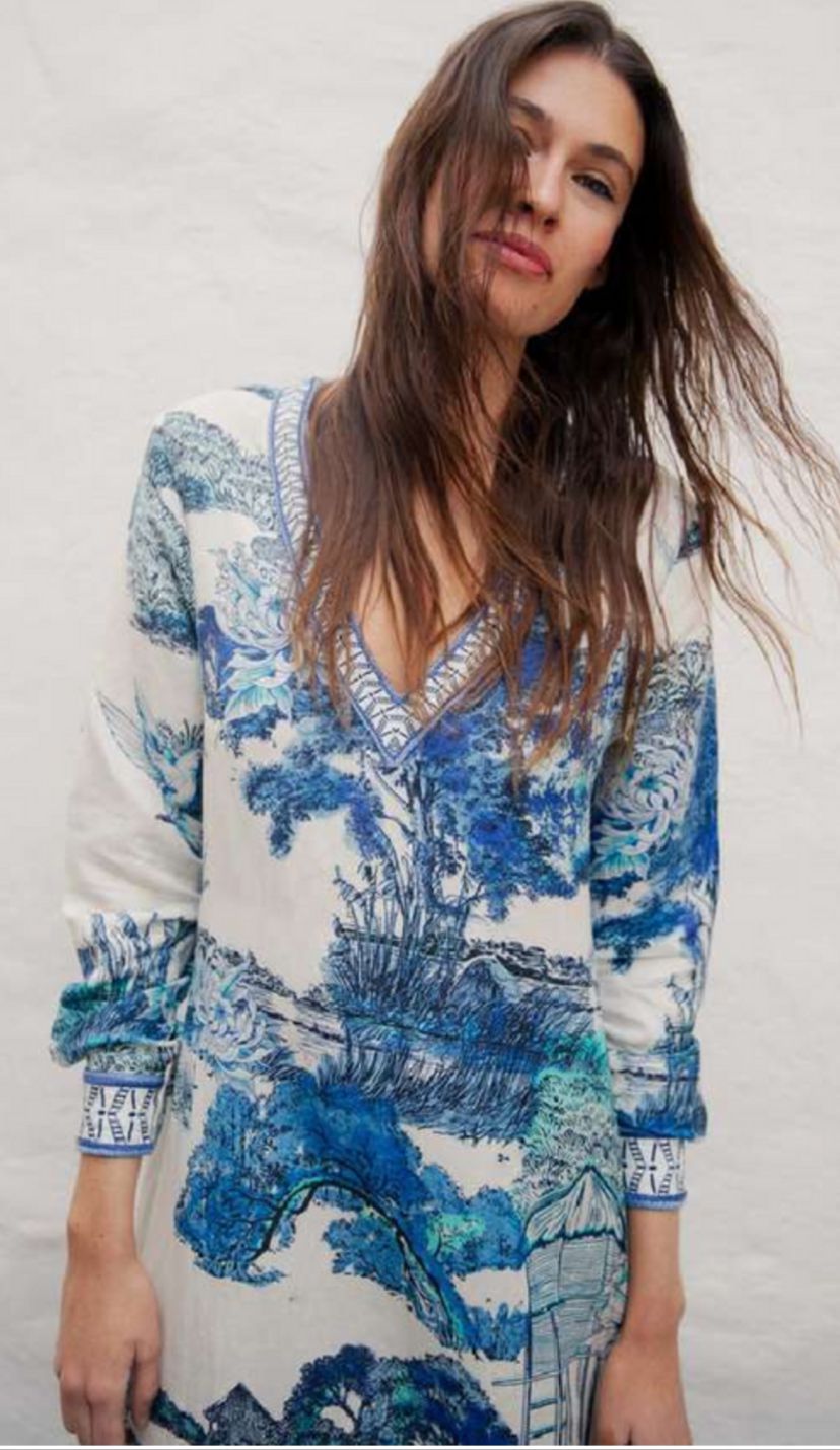 V-neck Long dress Thailand Blue and White