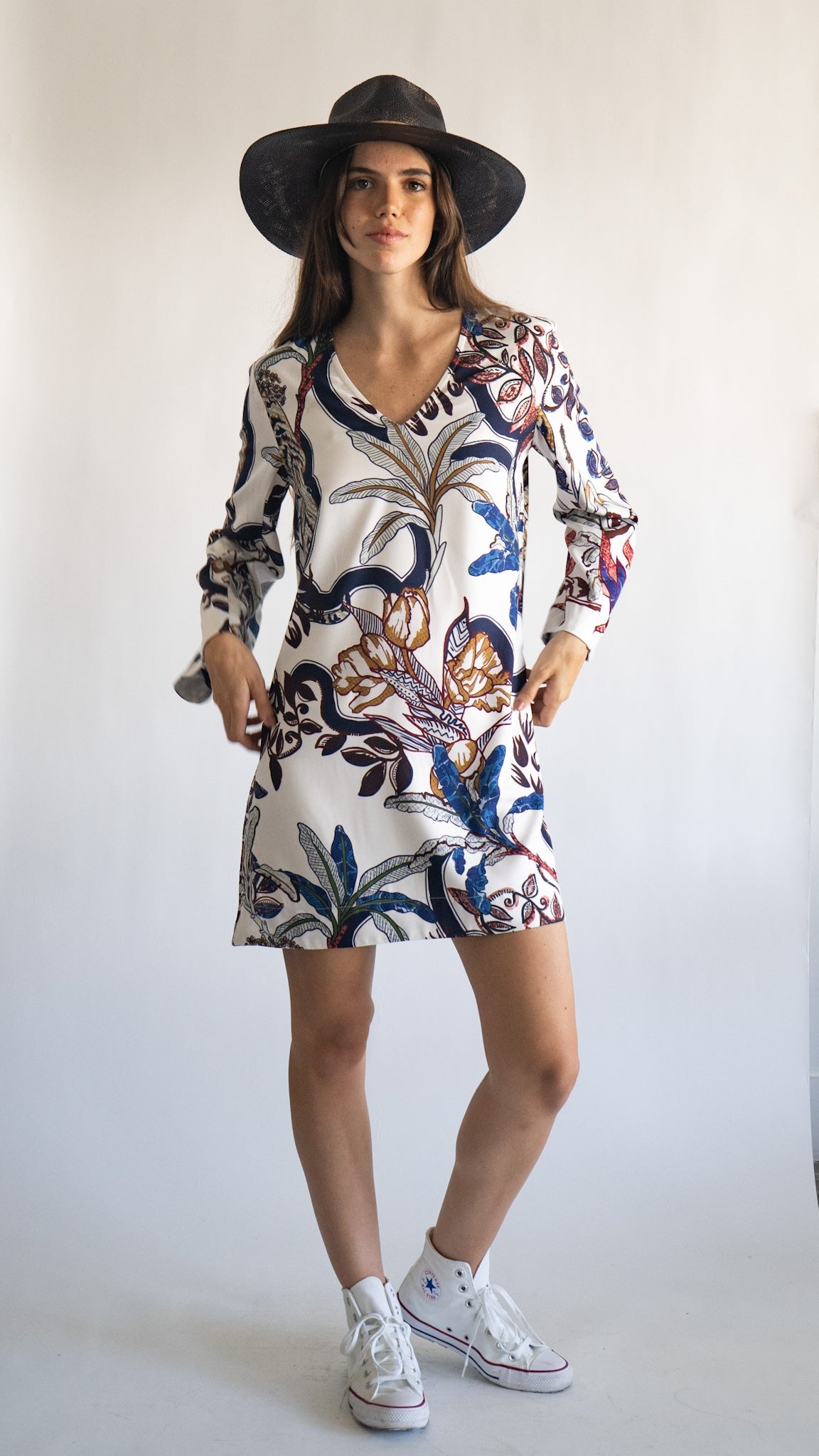 Vestido Corto Manga Larga Color Tiger