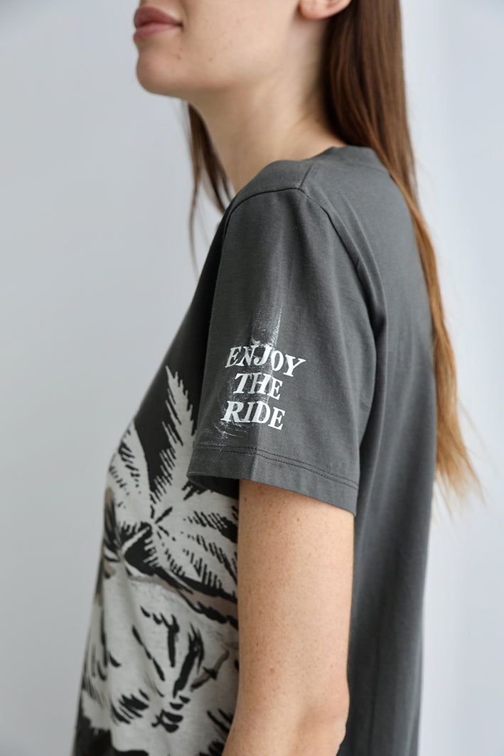 Remera Lion Palms Gris
