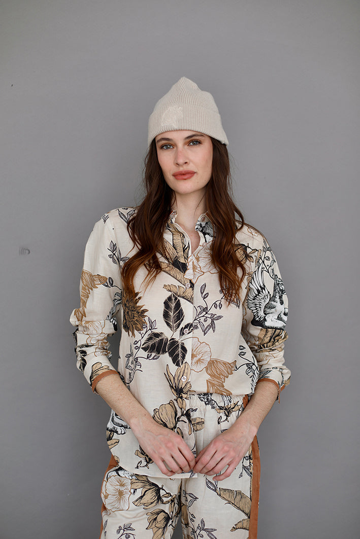 Camisa Clara Portrait