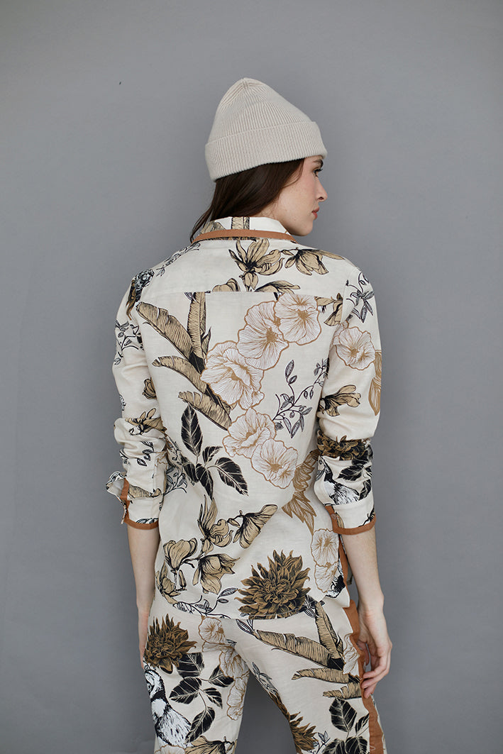 Camisa Clara Portrait