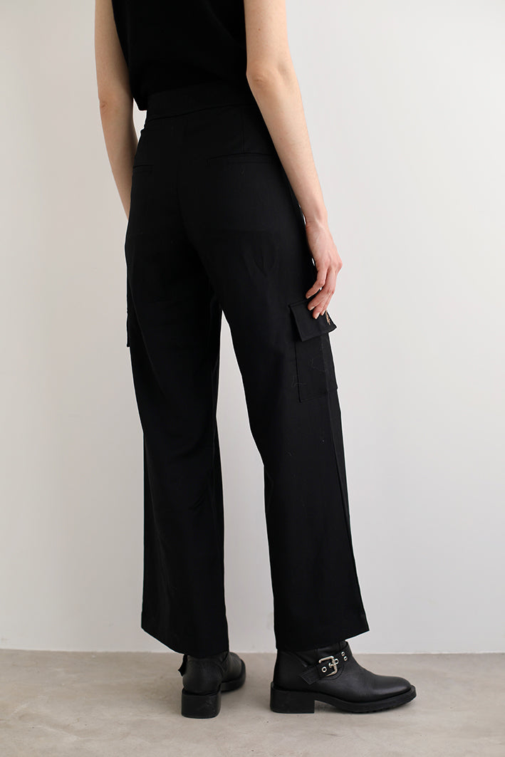 Pantalón de Lana Lion Negro