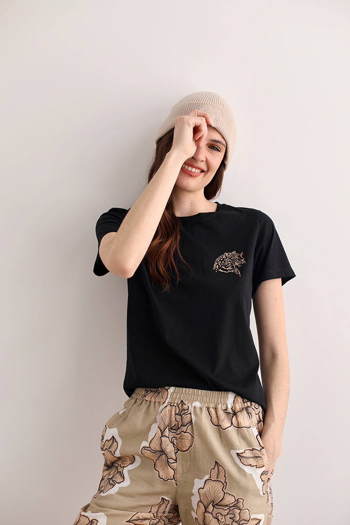 Remera Cheetah Negro