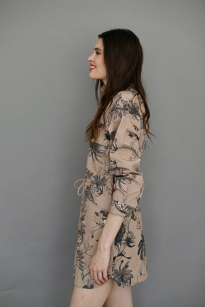 Vestido Corto Toile de Jouy Beige