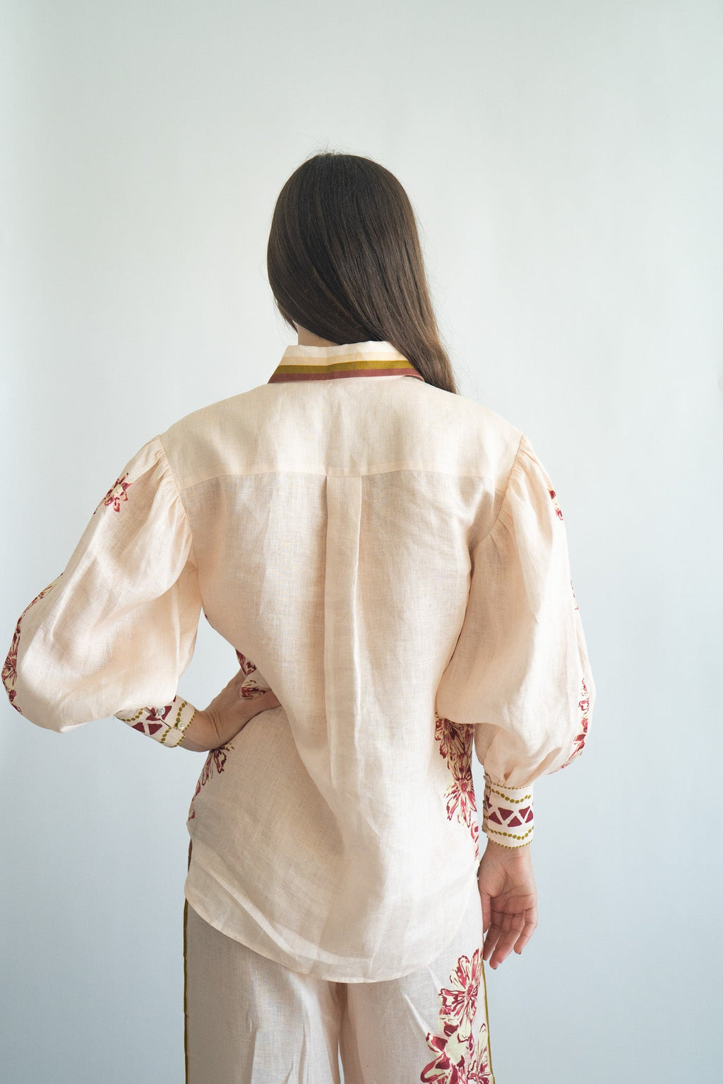 Camisa Flower Tiger Nude 