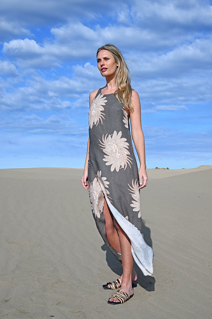 Vestido de Noche Tigre Griego Gris 