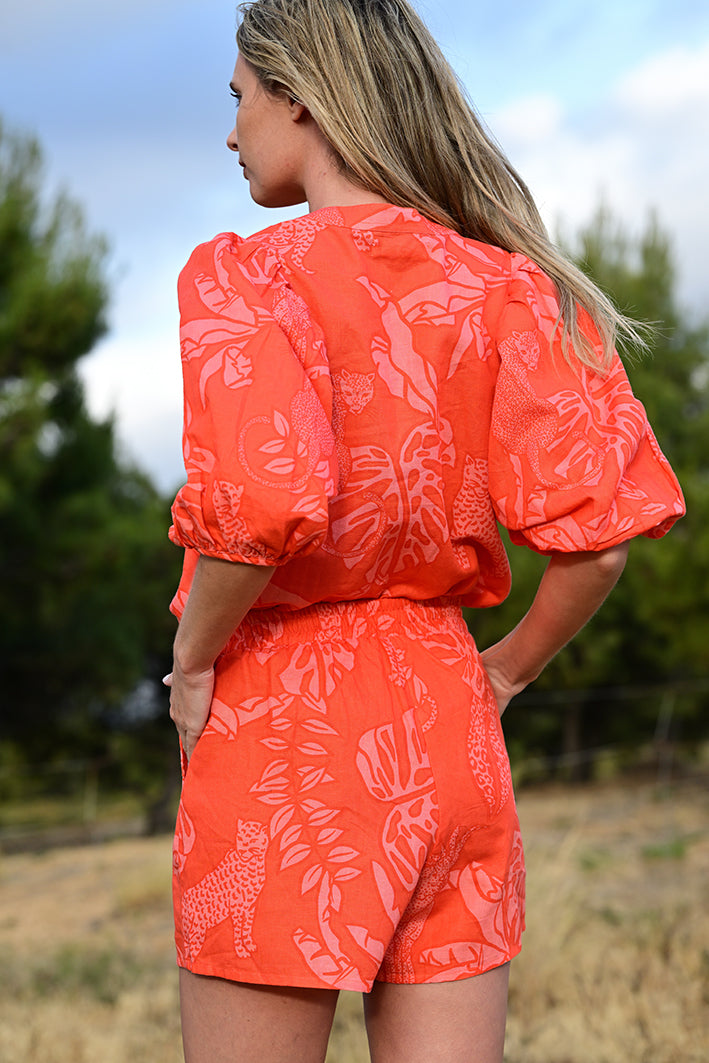 Short Life in Colors Rojo