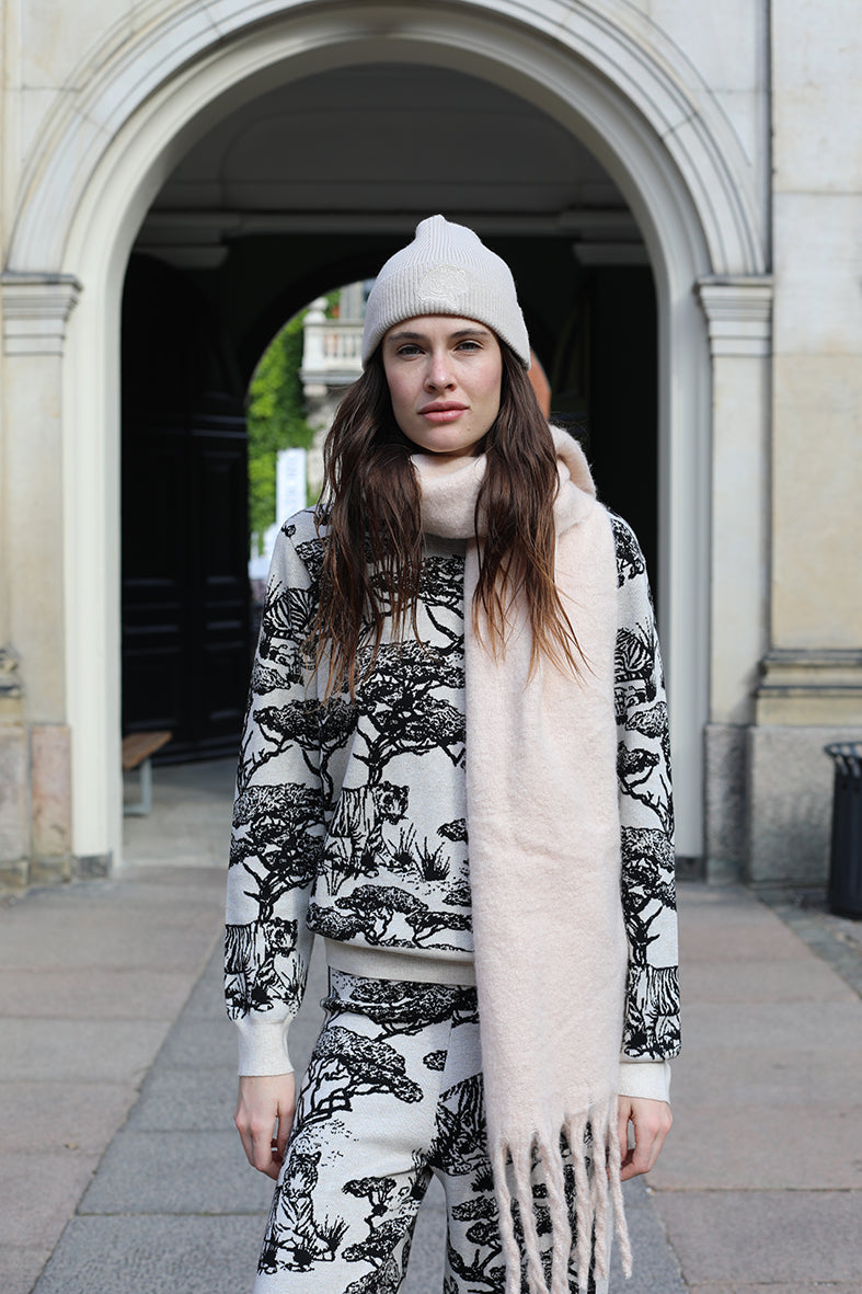 Sweater Safari Blanco y Negro