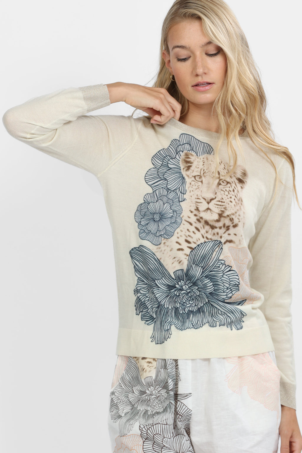 Sweater Garden Tiger