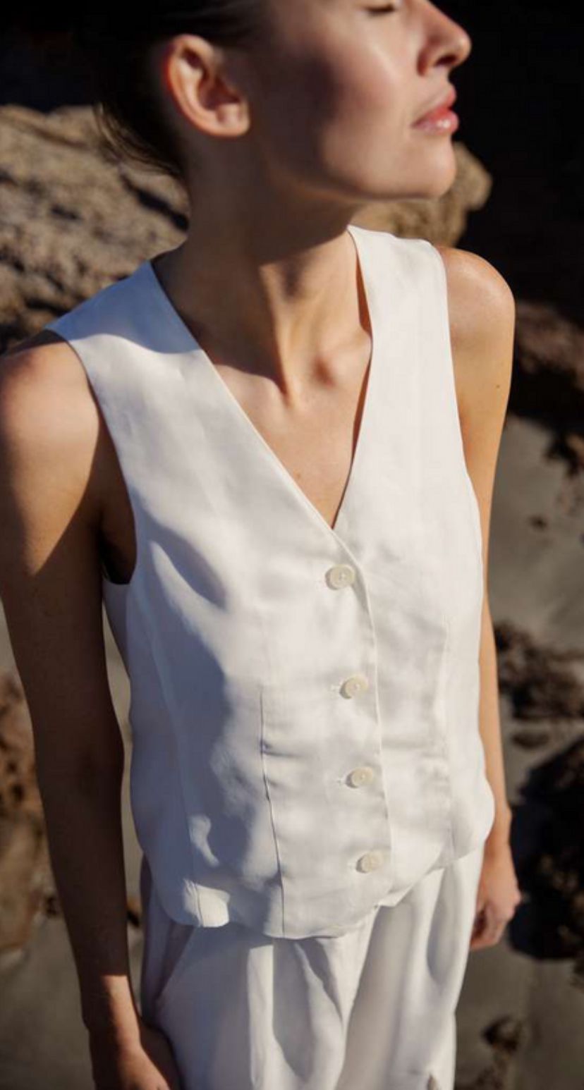 Vest White