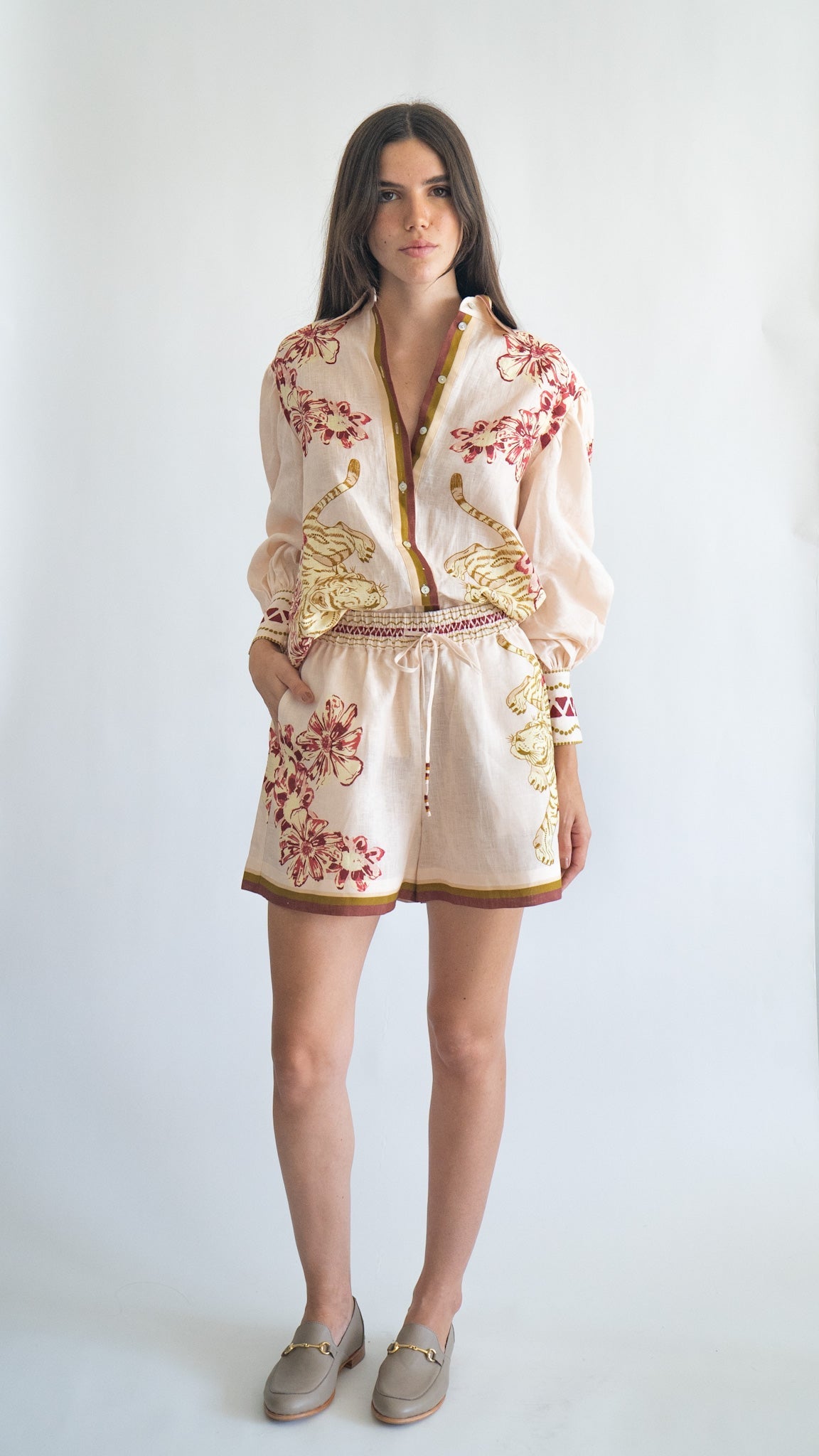 Short Flower Tiger Nude