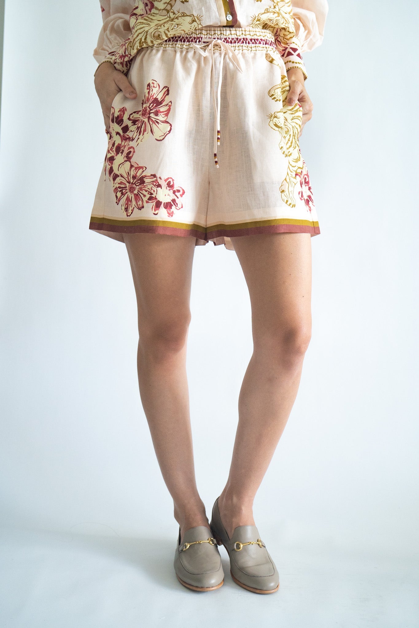 Short Flower Tiger Nude