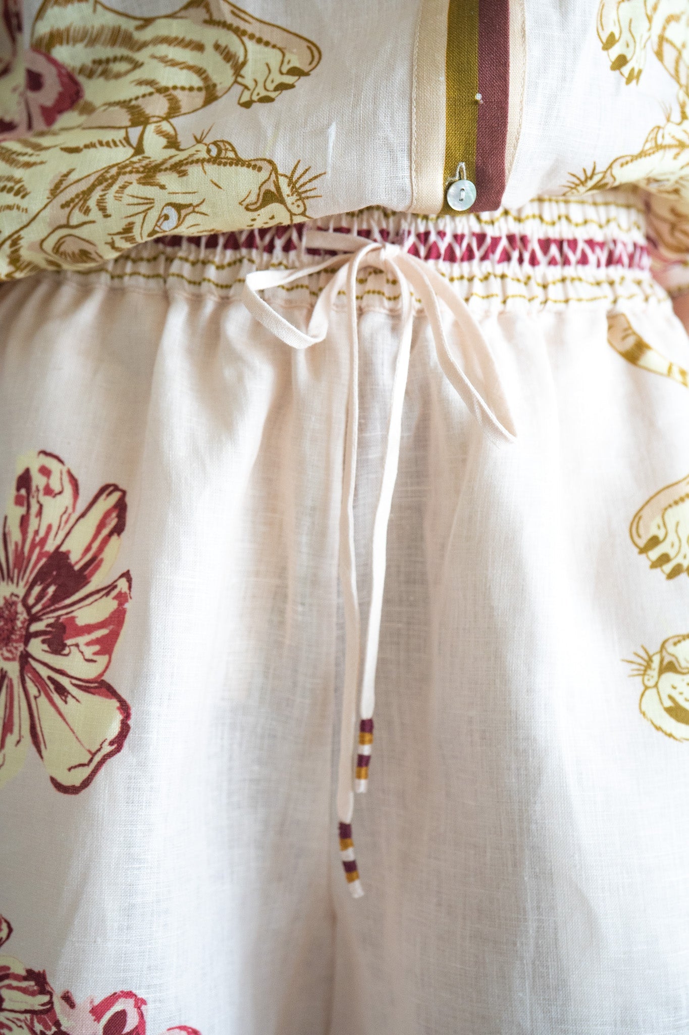 Short Flower Tiger Nude