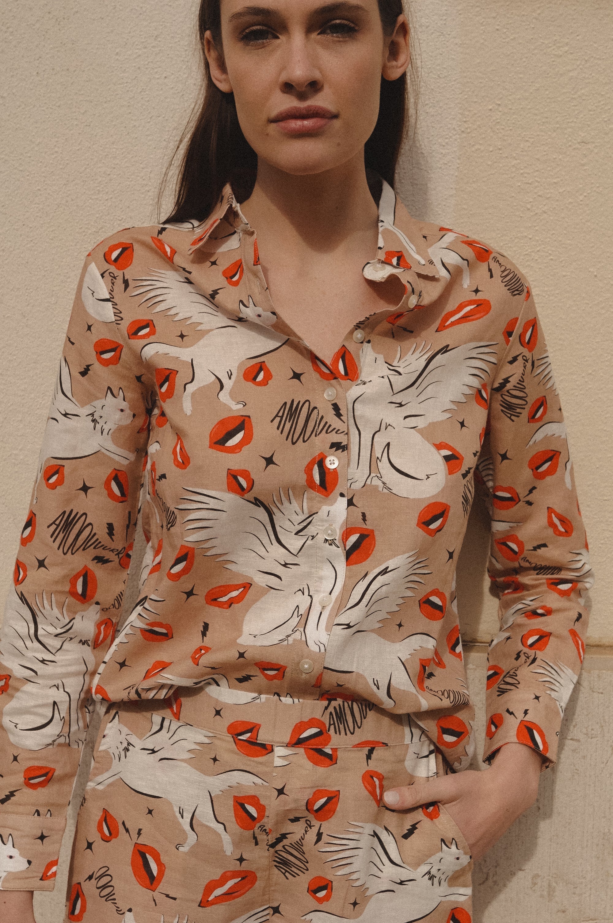 Shirt Wolf Kisses Beige