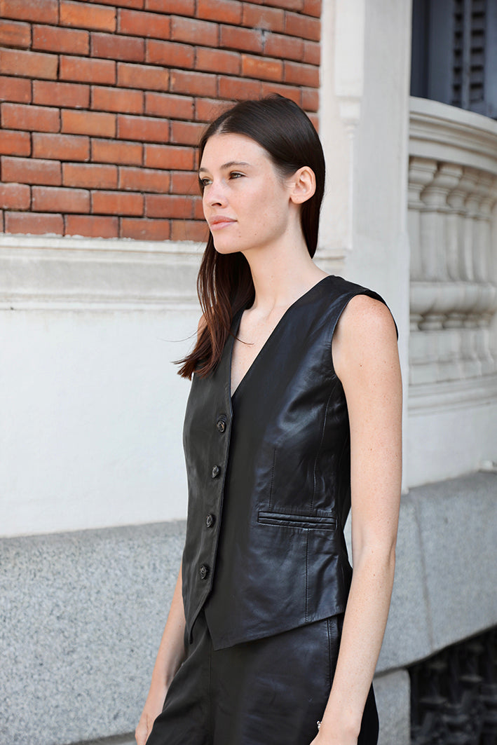 Vest Leather Black