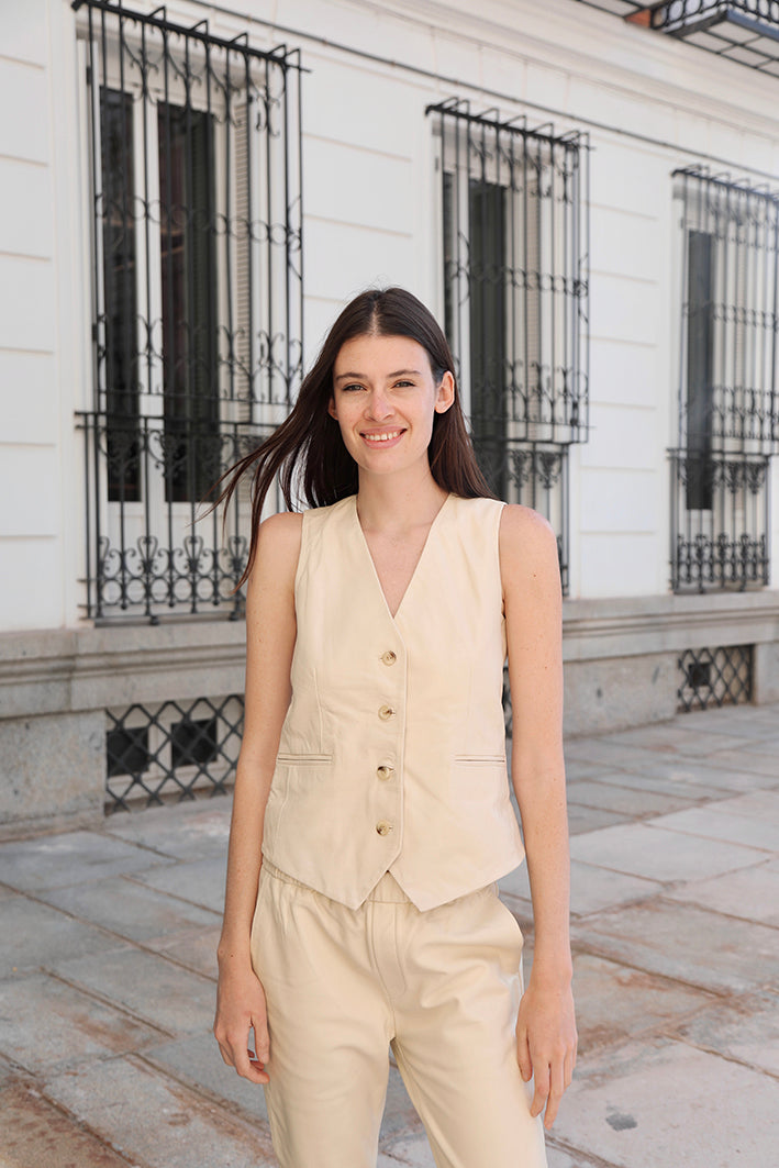 Vest Leather Ivory