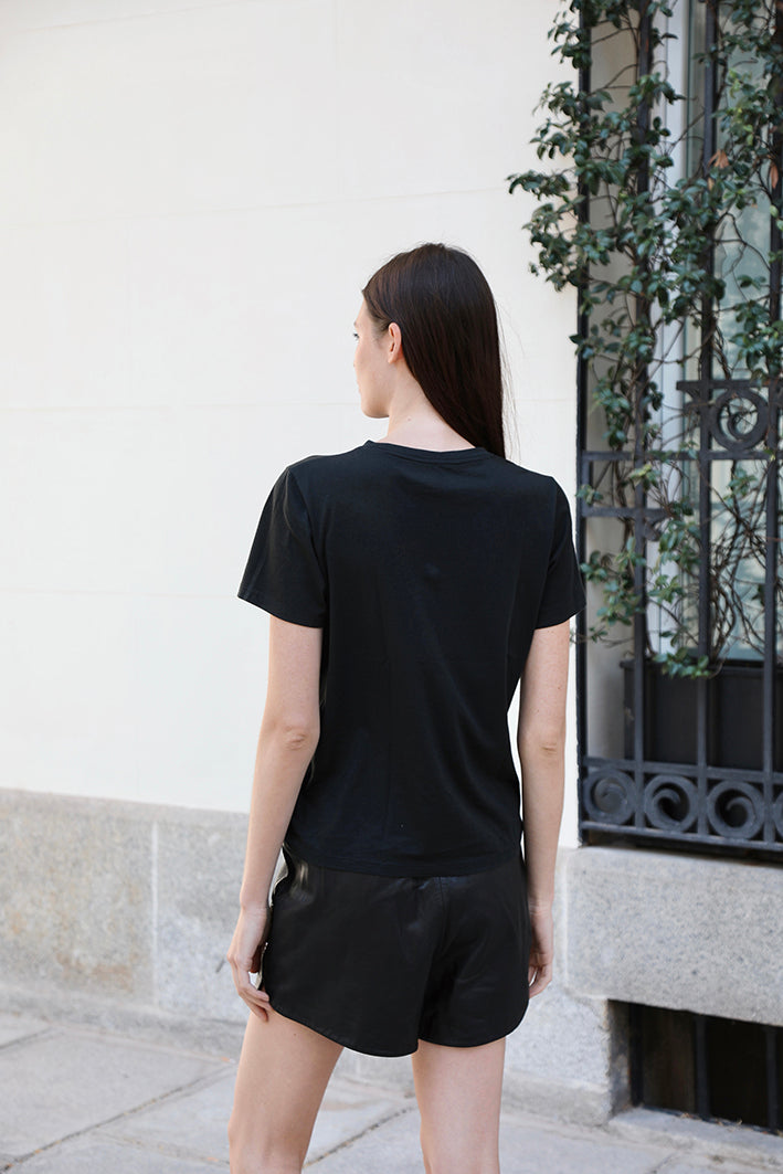 Remera Lion Negro
