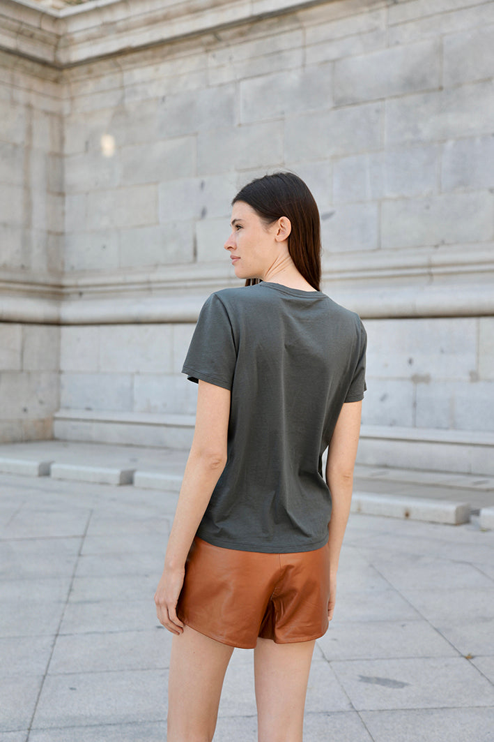 Remera Lion Gris