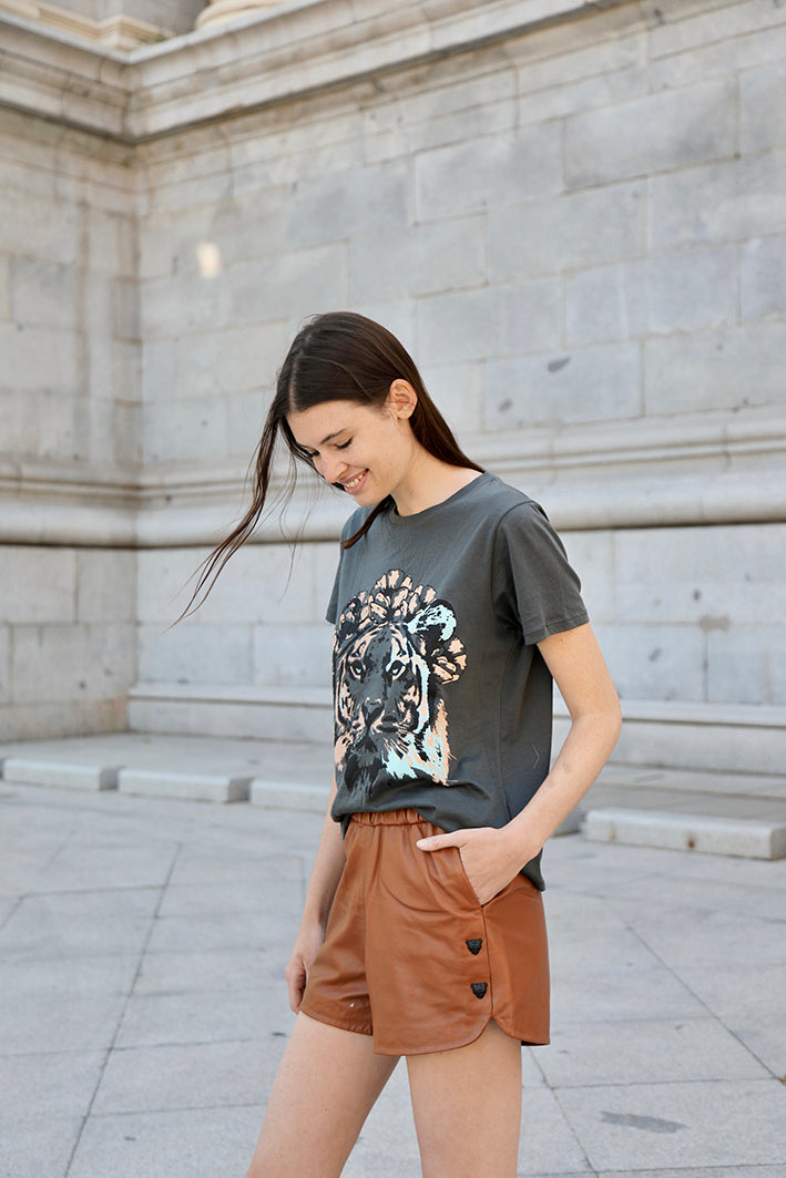 Remera Lion Gris