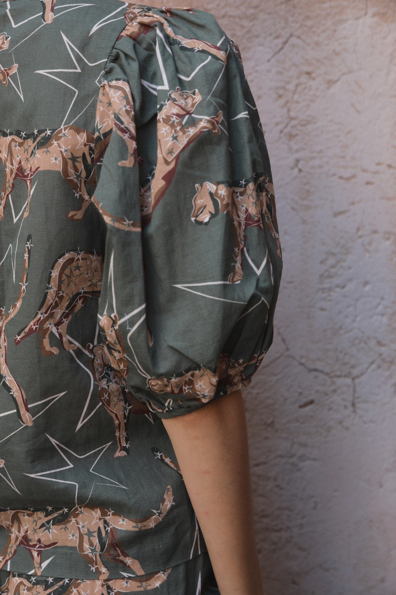 Camisa Balloon Leopard Star Verde 